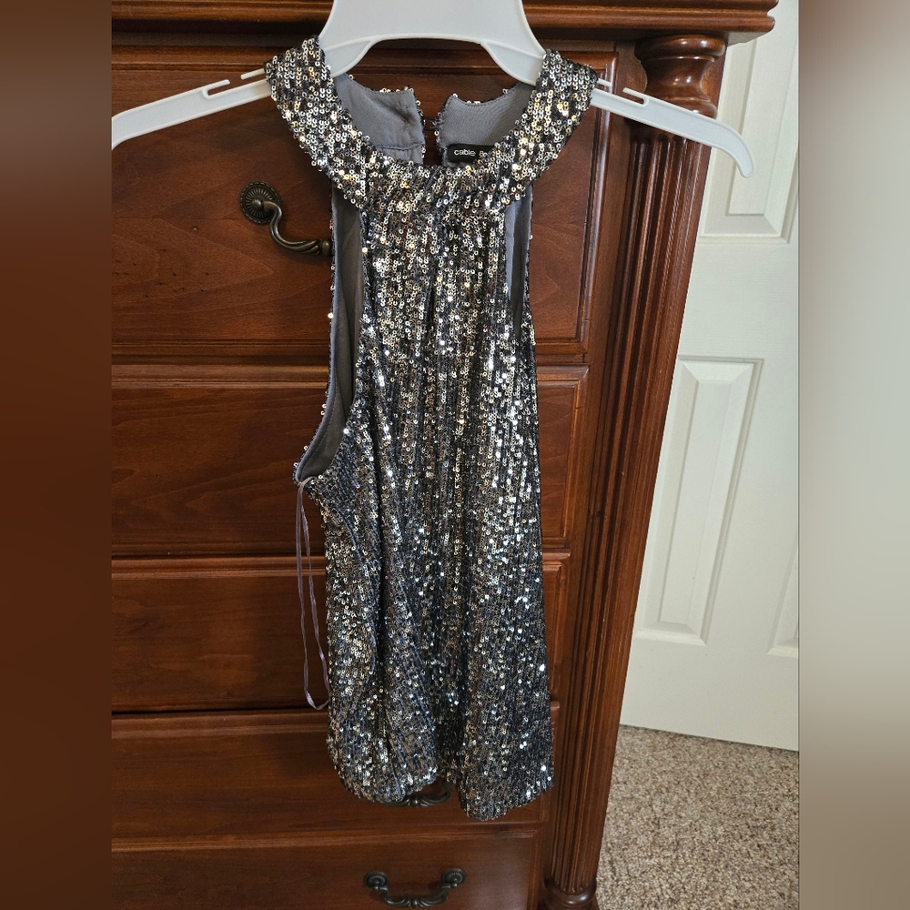 Cable & Gauge Silver Sequin Top